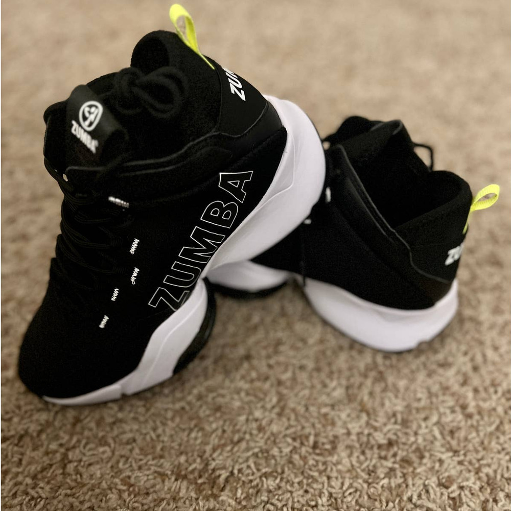 NWT Zumba Air Stomp Funk- Size 7.5